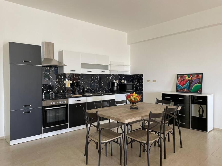 Spring Garden Mobay Resort Luxurious Apartments มอนเทโกเบย์ ภายนอก รูปภาพ